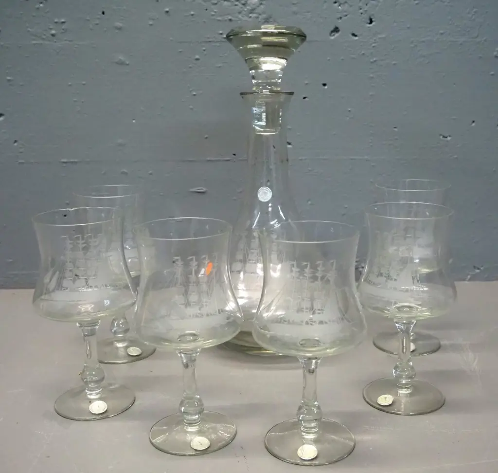 Romanian etched glass ships decanter & 6 glasses - all with etched sailing ship design, one glass has chip Image 1++