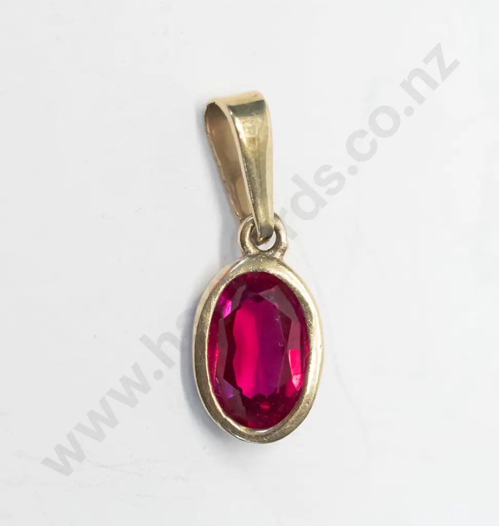 9ct ruby pendant no chain stamped 375 Image 1++