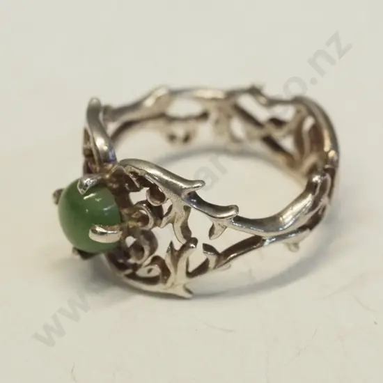 silver greenstone ring - no mark