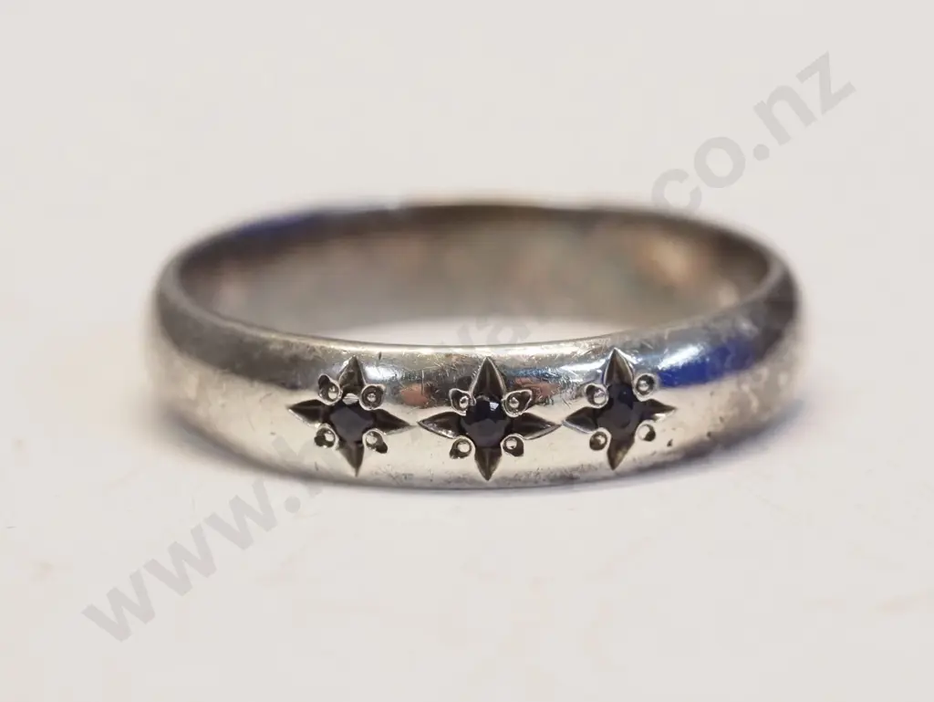 silver ring with 3 stones stamped stg Image 1++