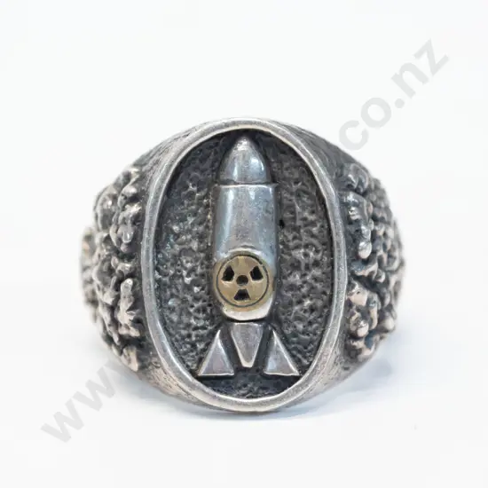 heavy silver ring with atomic bomb & trees on bridge stamped 925