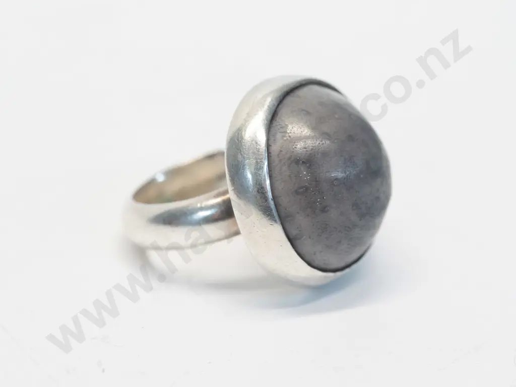 silver ring with opaque stone stamped stg Image 1++