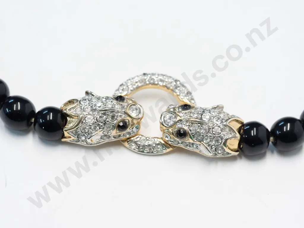 beaded costume necklace Image 1++