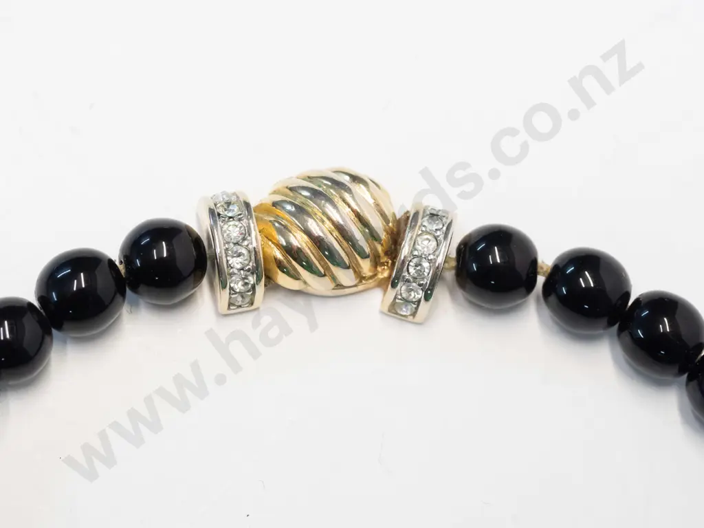 beaded costume necklace Image 1++