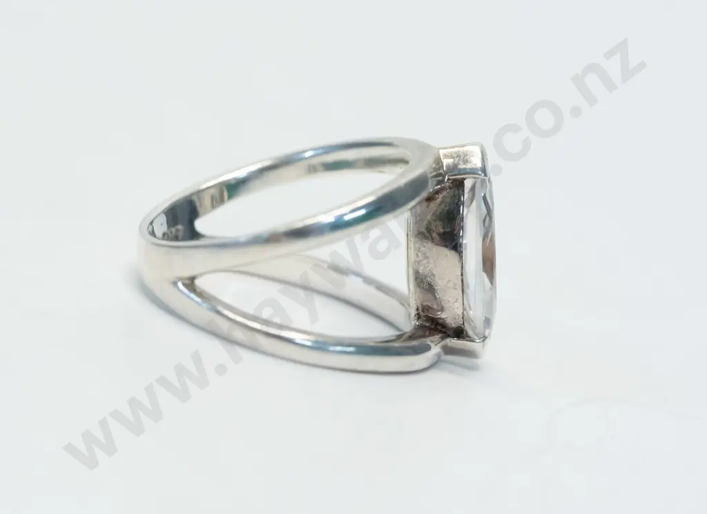silver cz  dress ring stamped 925 Image 1++