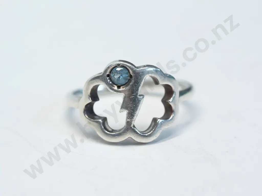 silver ring with light blue stone stamped 925 Image 1++