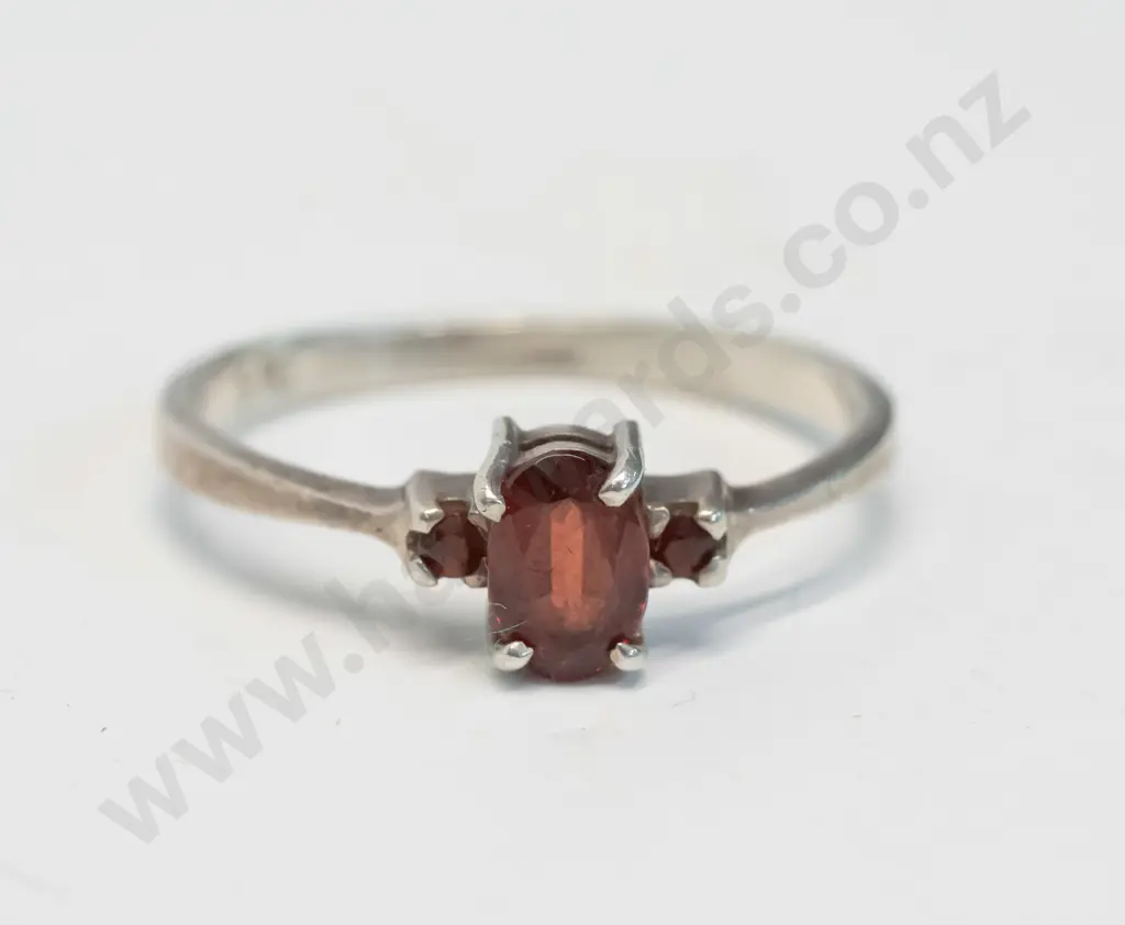silver garnet ring stamped stg Image 1++