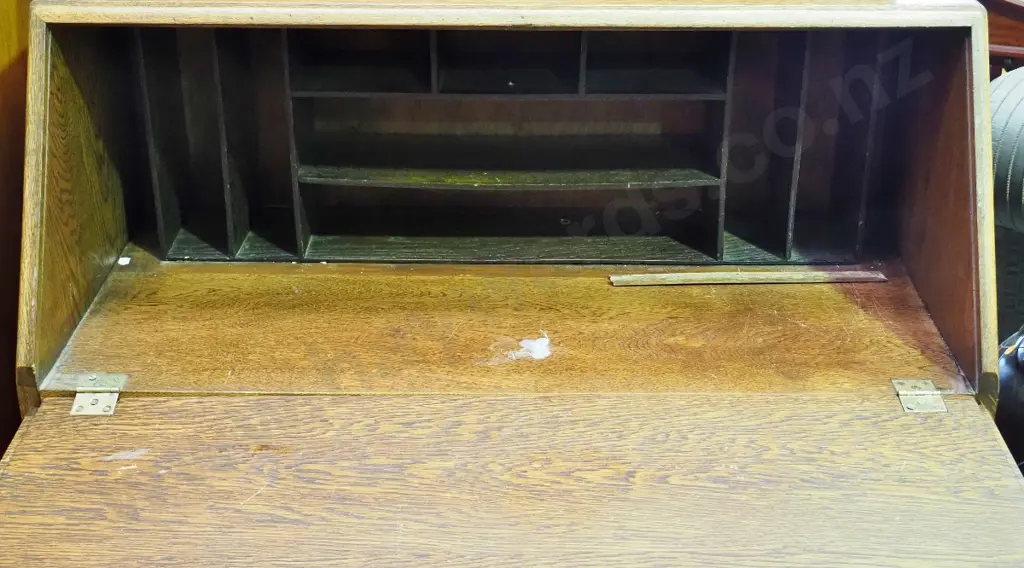 deco oak 3-drawer drop front writing bureau in restorer's condition - support knob missing, 1 handle and a piece of bead Image 1++