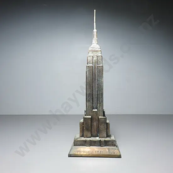 Metal Empire State building statue H-280