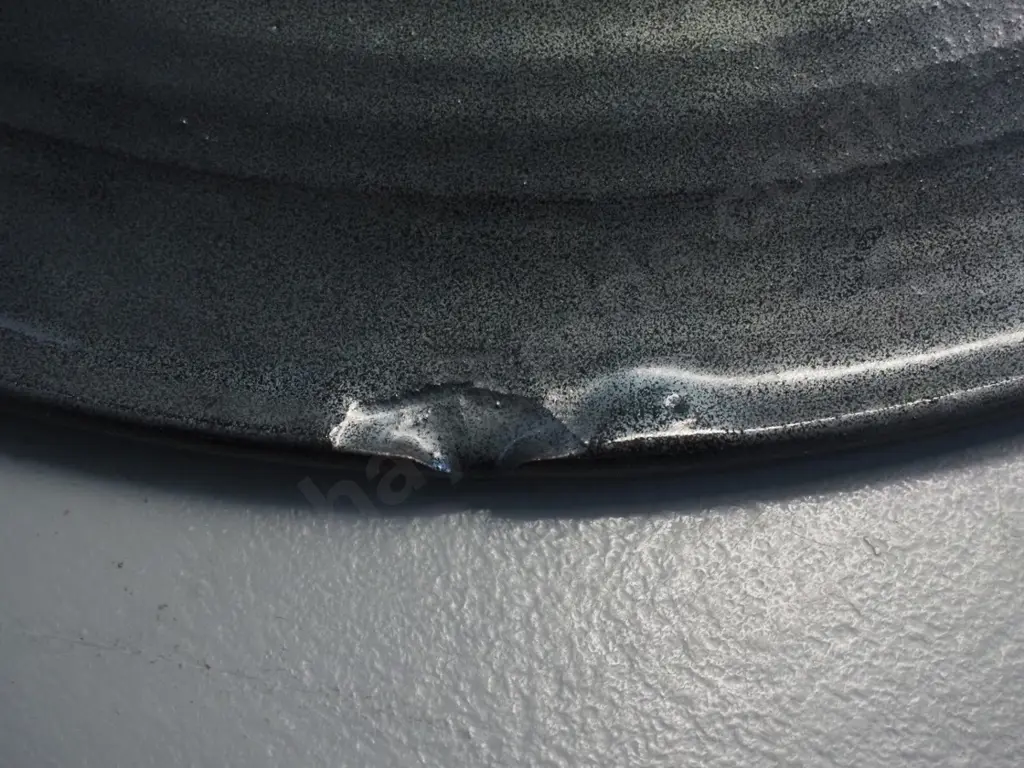 Paul Laird studio pottery wall charger - under-glaze fault on back of rim D-370 Image 1++