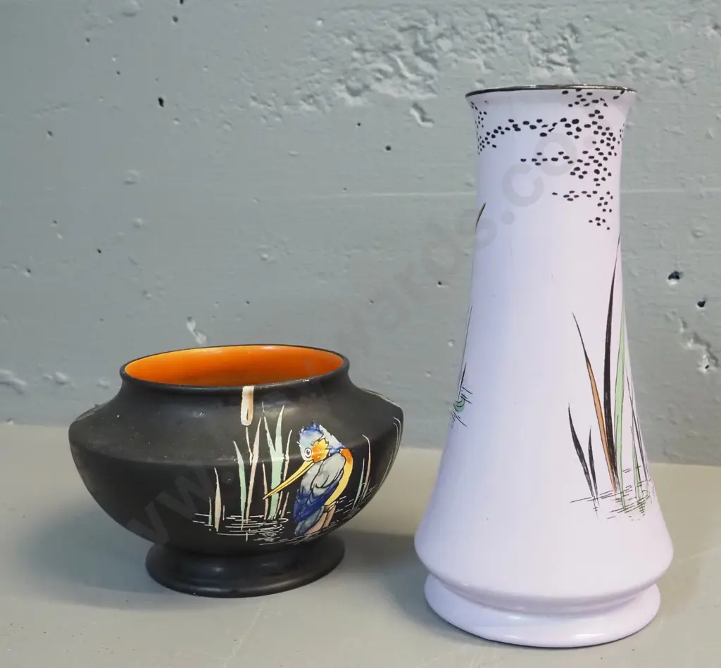 2 Shelley kingfisher motif vases - taller mauve one has hairline crack and some wear to finish on rim H-220 Image 1++
