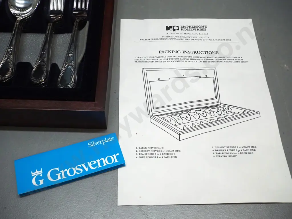 as-new mahogany canteen of Grosvenor plated cutlery - 6 place setting with 2 serving spoons Image 1++