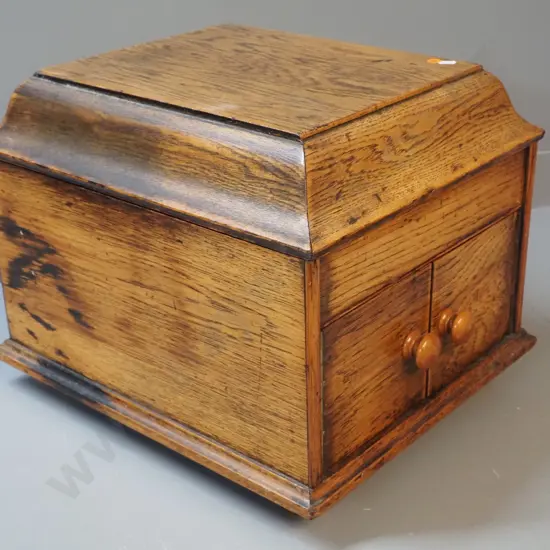 vintage oak table-top gramophone case - Lyricphone label, Begg plaque. H-360 W-370 D-460