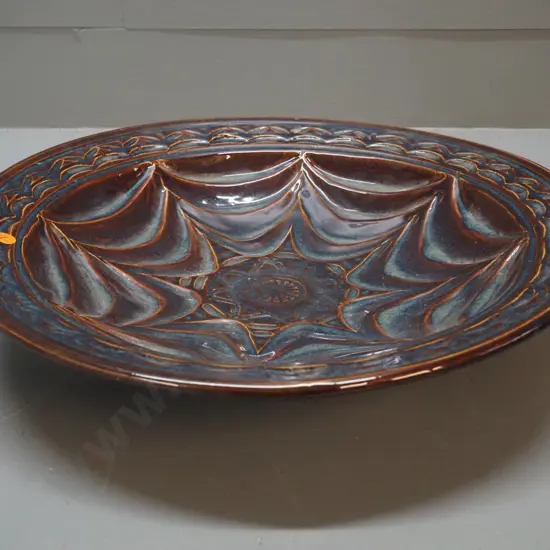 large New Zealand studio pottery charger / shallow bowl - unknown maker's mark D-415