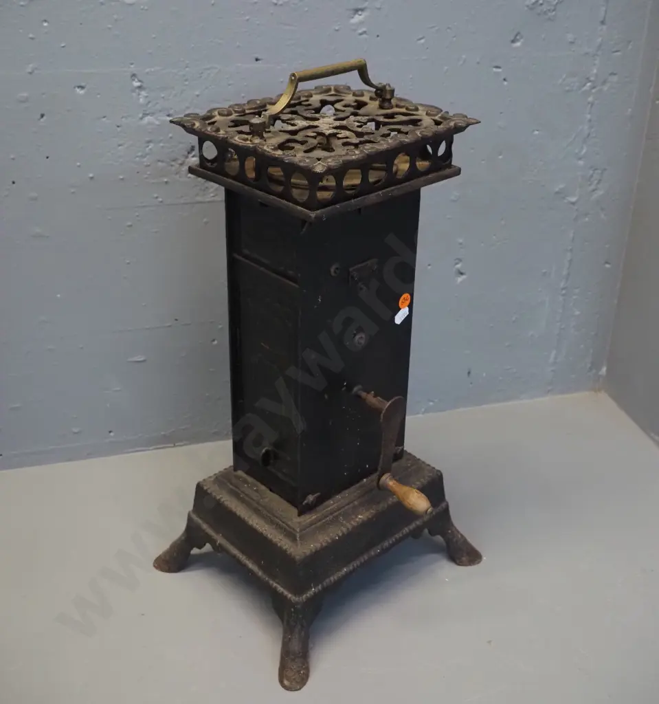 vintage French clockwork rotisserie - missing rod and stand. Clockwork mechanism working H520 W250 D200 Image 1++