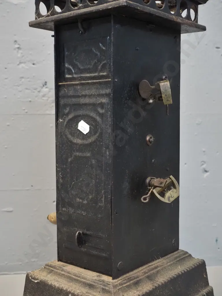 vintage French clockwork rotisserie - missing rod and stand. Clockwork mechanism working H520 W250 D200 Image 1++