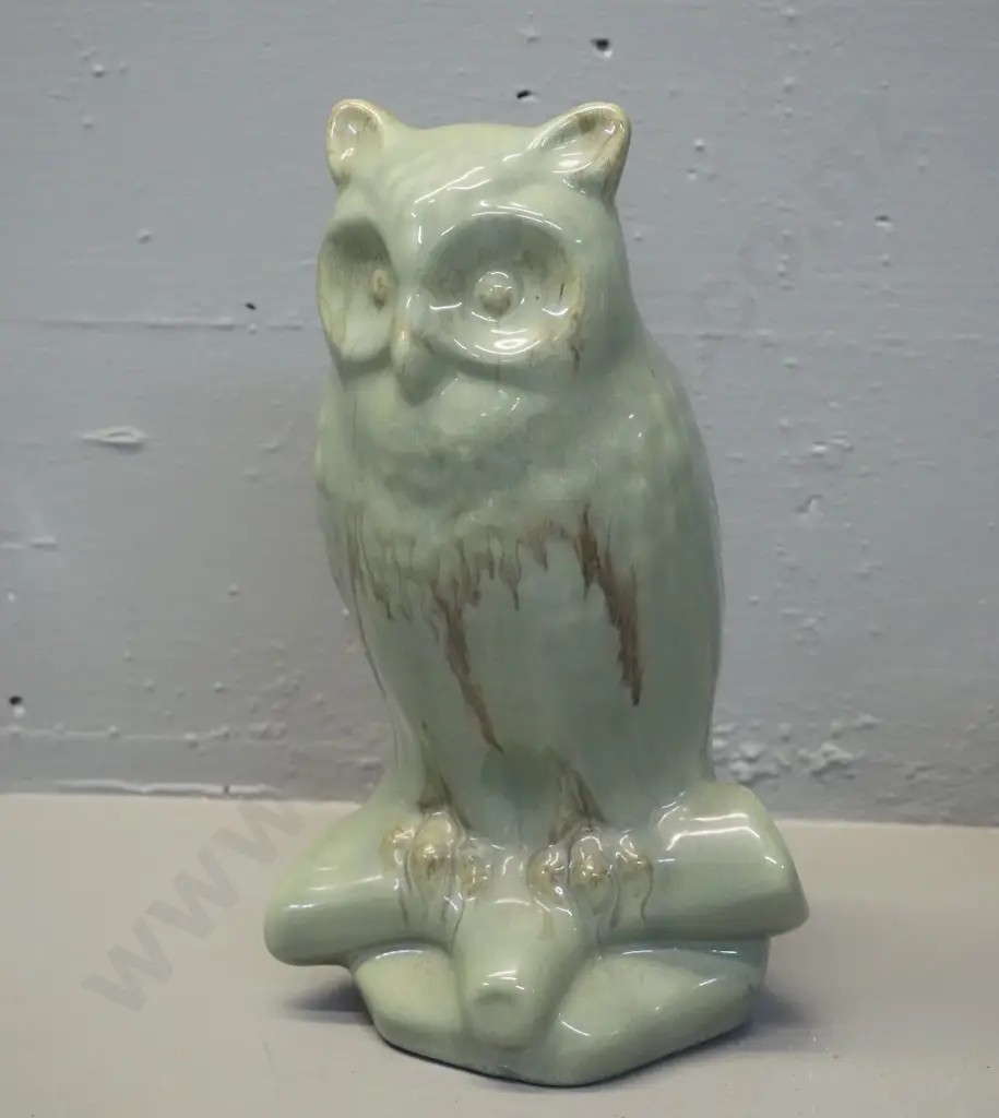 Blue Mountain celadine glaze owl figure H-260 Image 1++