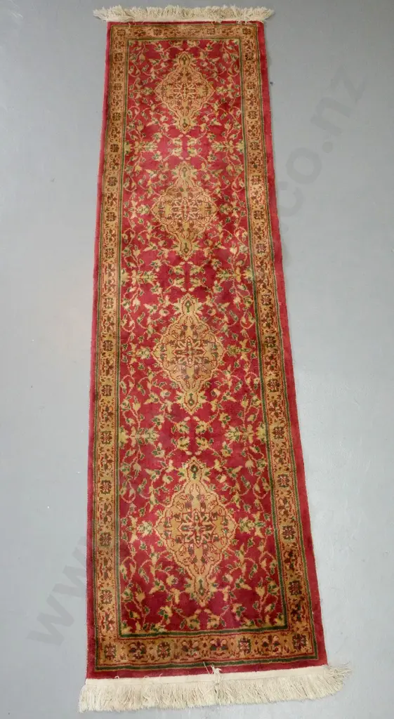 Bangladeshi jute Persian-style floor runner - red, brown and green - L2300 W590 Image 1++