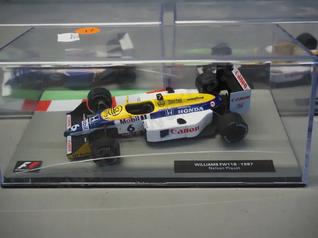3 die-cast 1:43 scale Formula 1 racing cars - 1993 Alain Prost, 1994 Damon Hill, 1997 Nelson Piquet Image 1++