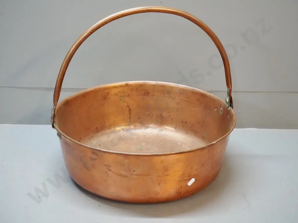 copper jam pan D-390 - some dents and wear Image 1++