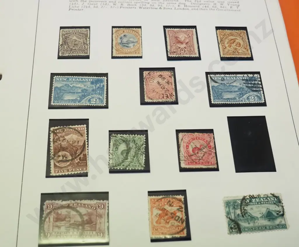 New Zealand stamp album with large number of unhinged stamps, from 1873 newspaper stamp to 1980 Image 1++