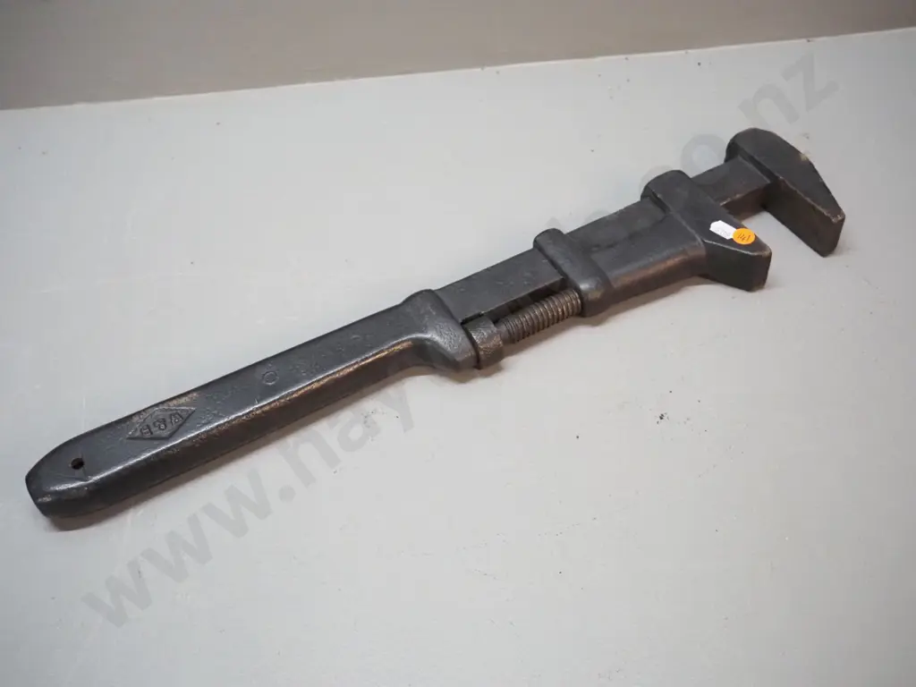 large cast iron adjustable wrench - marked W&B - L-540 Image 1++