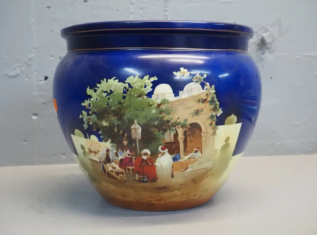 vintage Worcester Arab street scene jardiniere H-190 D-220 Image 1++