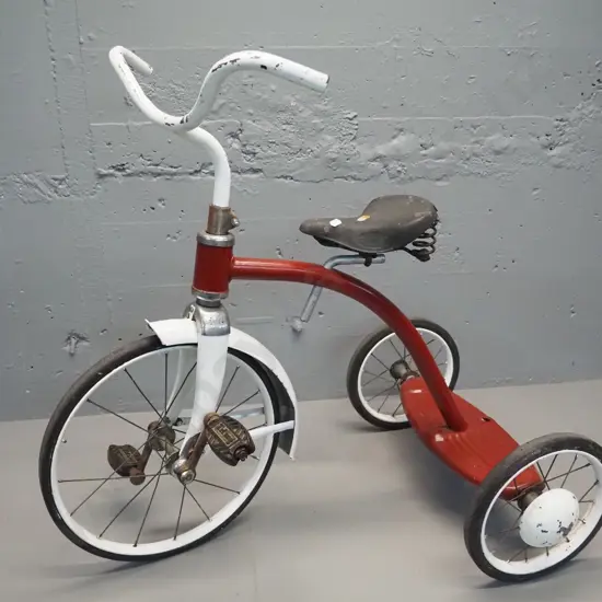 Tri-Ang child's trike in restorer's condition - no grips, one missing hub cap, paint damage etc. H-780 L-850 W-510