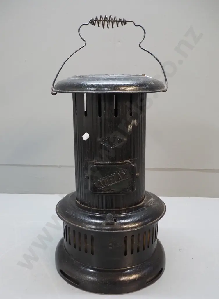 vintage Buflam kerosene stove / heater - Diameter 250 H430 with handle down Image 1++