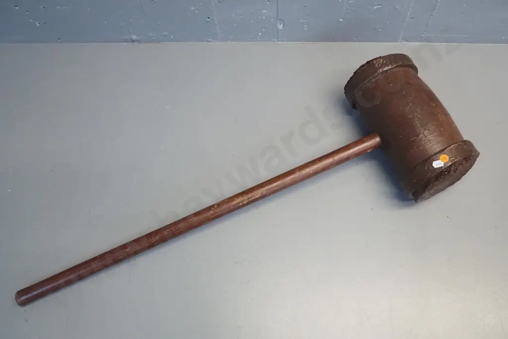 large metal-bound wooden mallet L-900 Head is W-280 Diameter 150 Image 1++