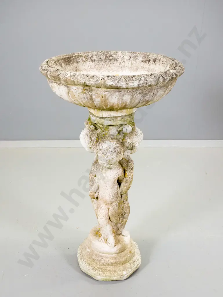classical style cast concrete garden fountain on figural base, some surface cracks H-800 D-470 Image 1++