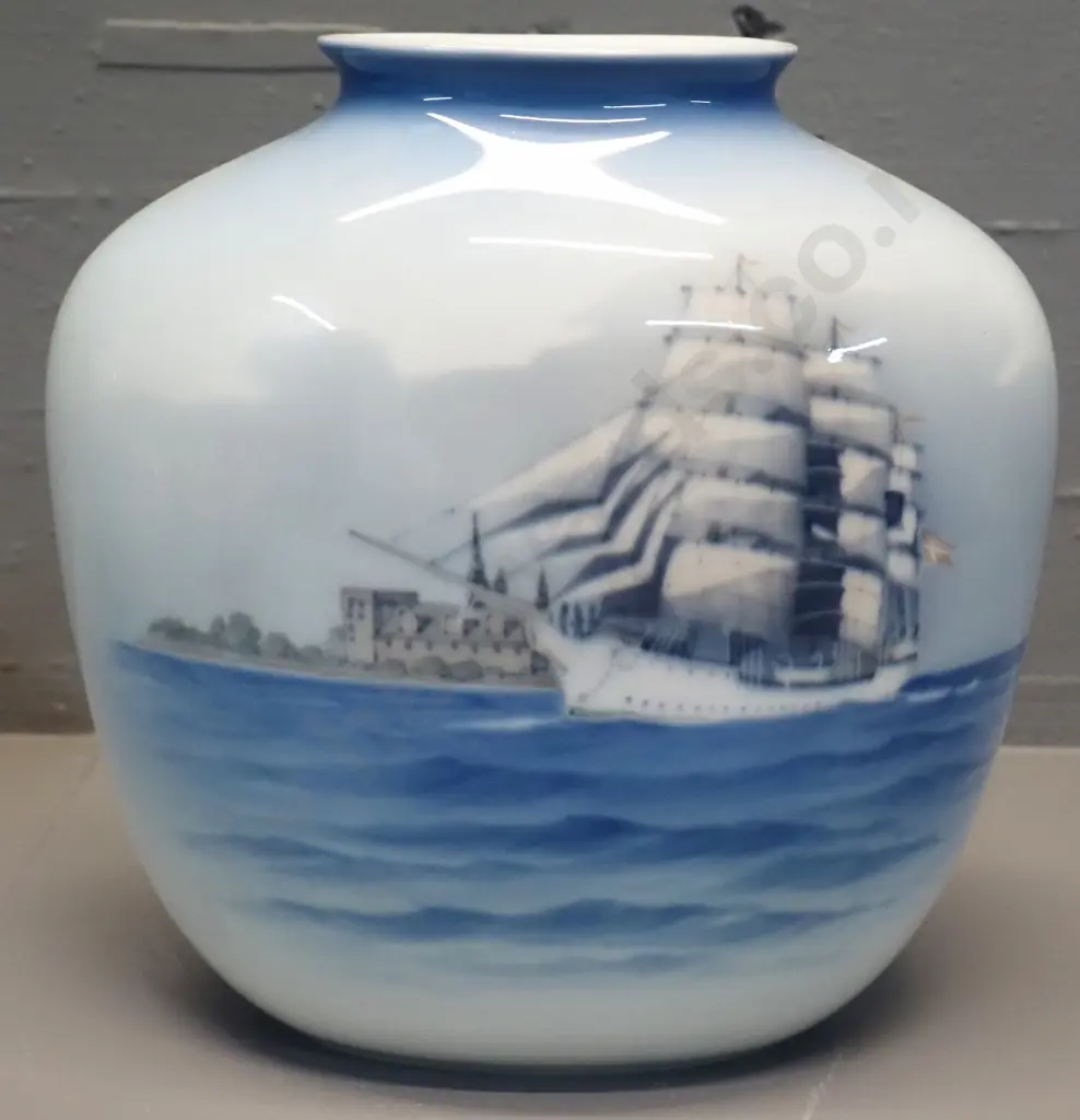 large (Royal Copenhagen?) sailing ship motif vase H-220 W-210 Image 1++