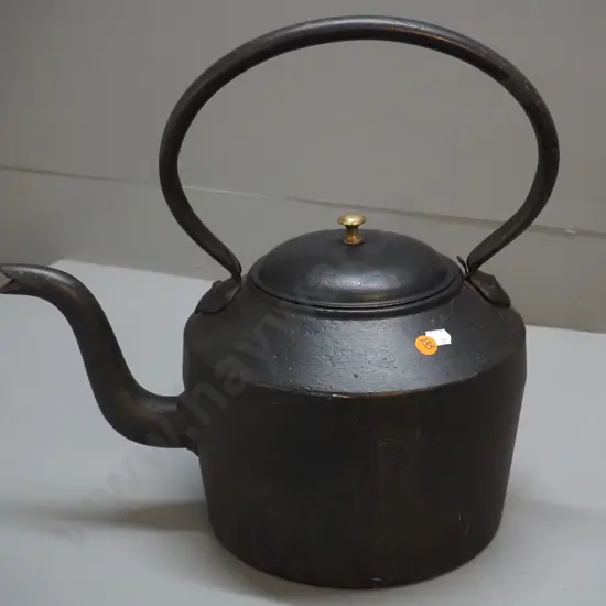 cast iron kettle with tin lid, brass knob - stamped Kenrick 12 Pint / No. 6 - some corrosion inside H-400 W-380