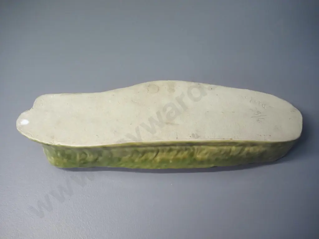 Molle (Timaru) pottery trough vase with toadstools H-45 L-310 W-100 Image 1++