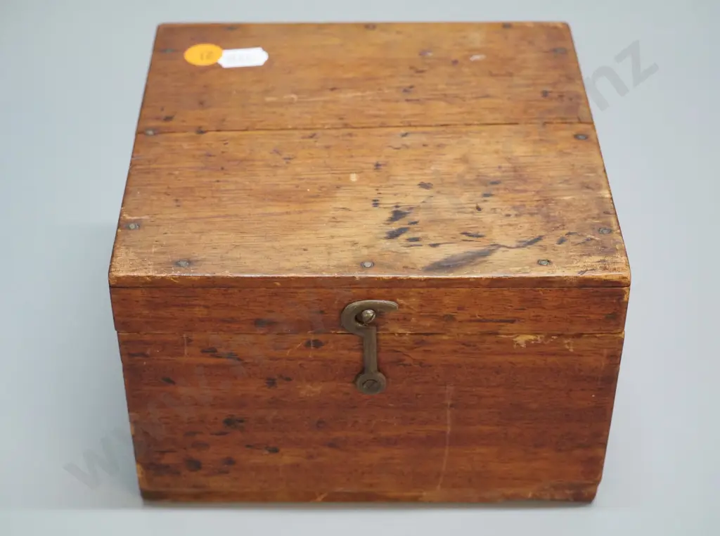 Dirigo / E.M. Sherman Seattle marine compass in wood-cased gimbal mount - marked "No. 1 SS Minnesota" H-100 W-155 D-155 Image 1++