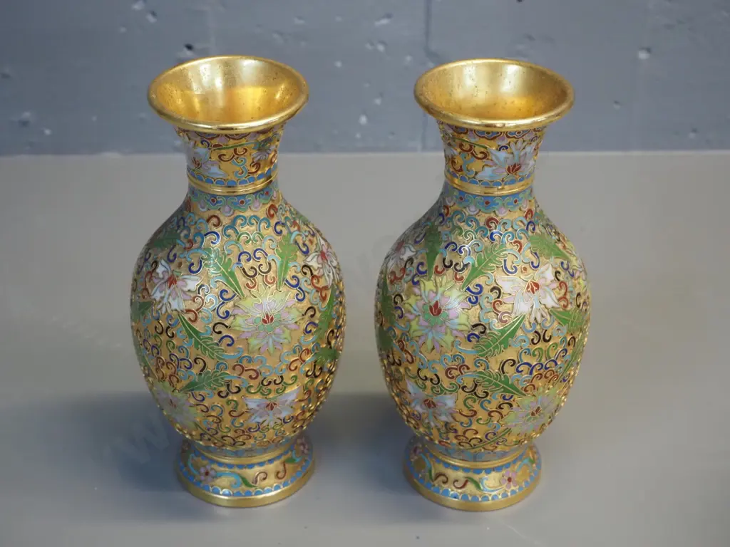 pair of asian cloisonne vases H-210 Image 1++