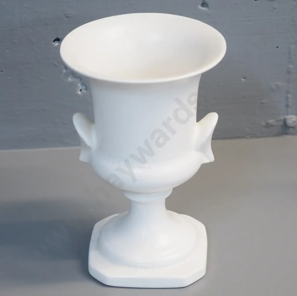 white Crown Lynn urn vase No 665 H-200 Image 1++