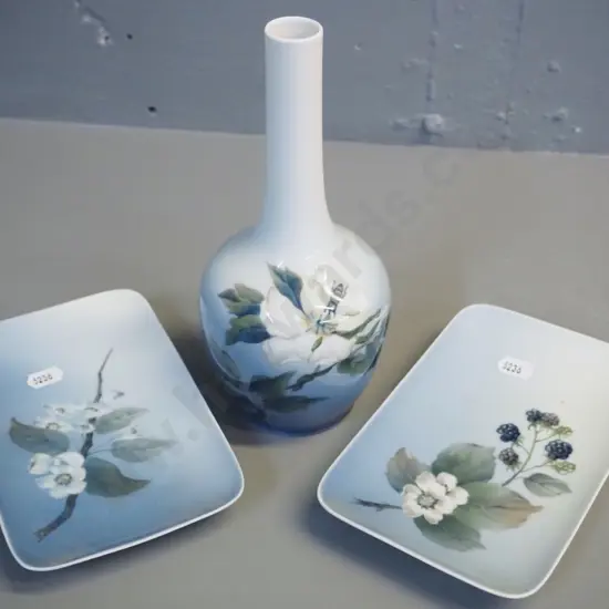 3 pieces Royal Copenhagen - large bud vase with apple blossom motif H200 & 2 dishes with blossom motif