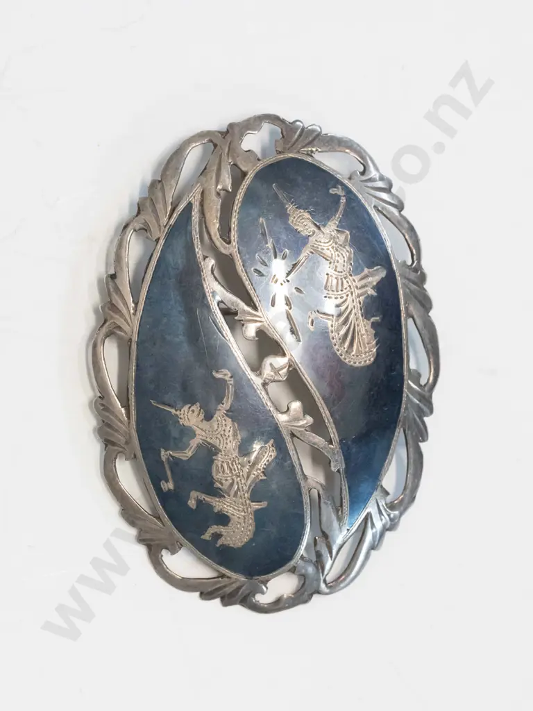 silver brooch stamped sterling England Image 1++