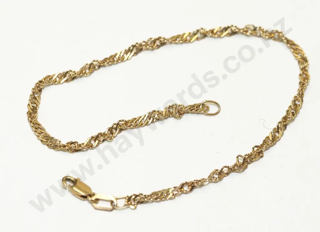 gold braclet stamped 375 Image 1++