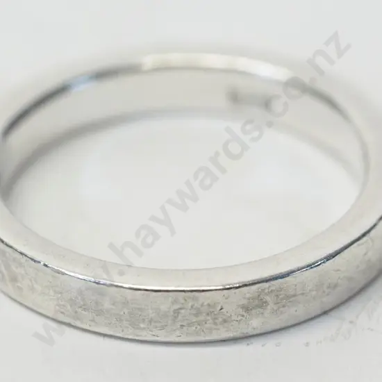 plain silver ring stamped 925