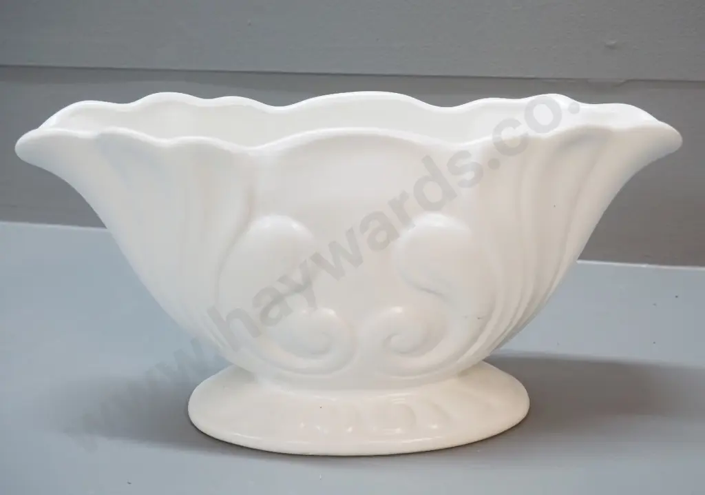 Crown Lynn vase marked '2078' and 'New Zealand' H-130 L-250 and a Titian Ware small trough Image 1++