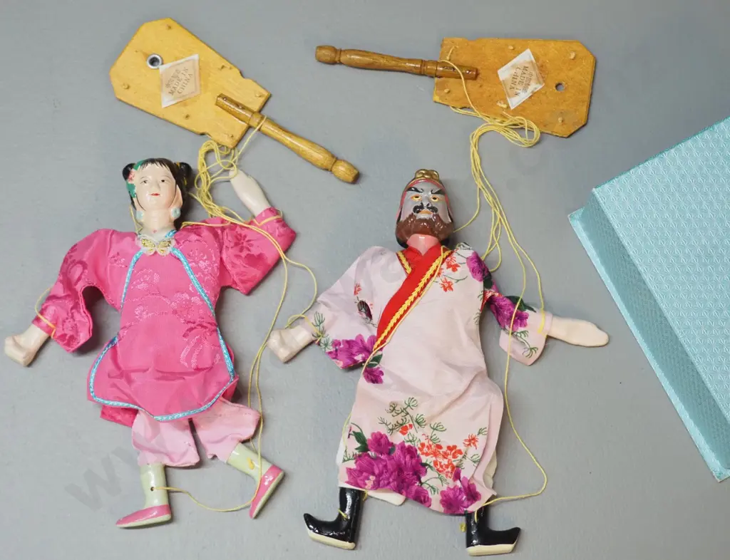 2 vintage wooden marionette puppets - traditional Chinese characters with porcelain head and limbs H-210 Image 1++