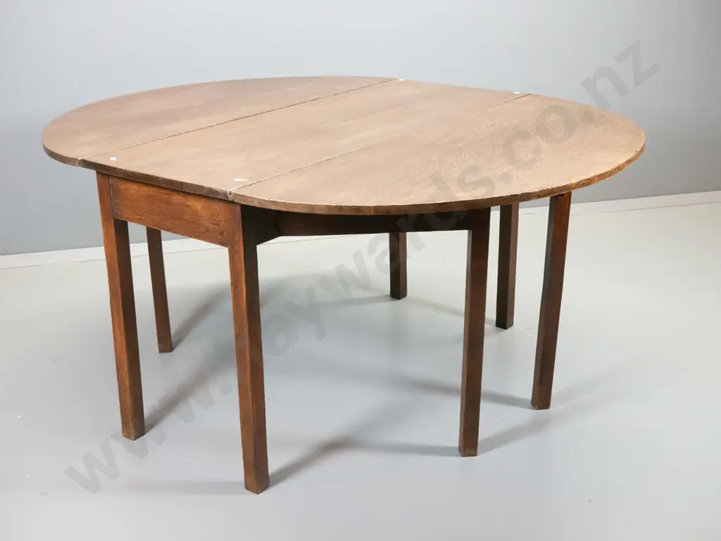 antique oak gate-leg drop-side dining table H-720 W-1230 L-1540 with both leaves up Image 1++