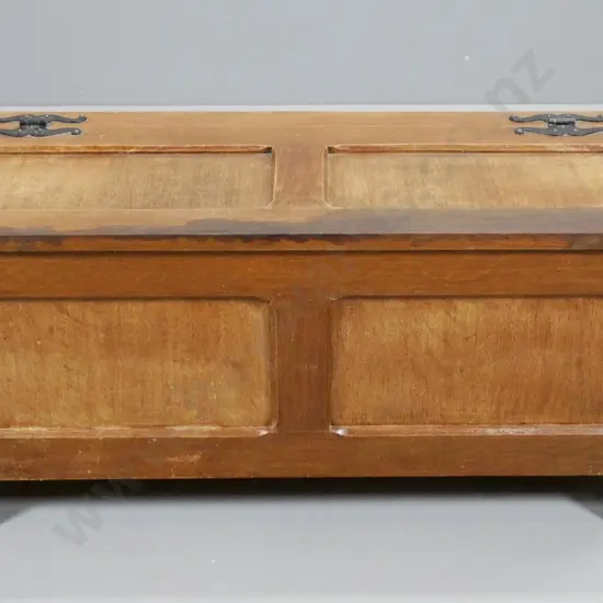 deco oak storage chest  with wrought iron feature hinges - uneven polish & sticky dark stain on lid H420 W970 D370