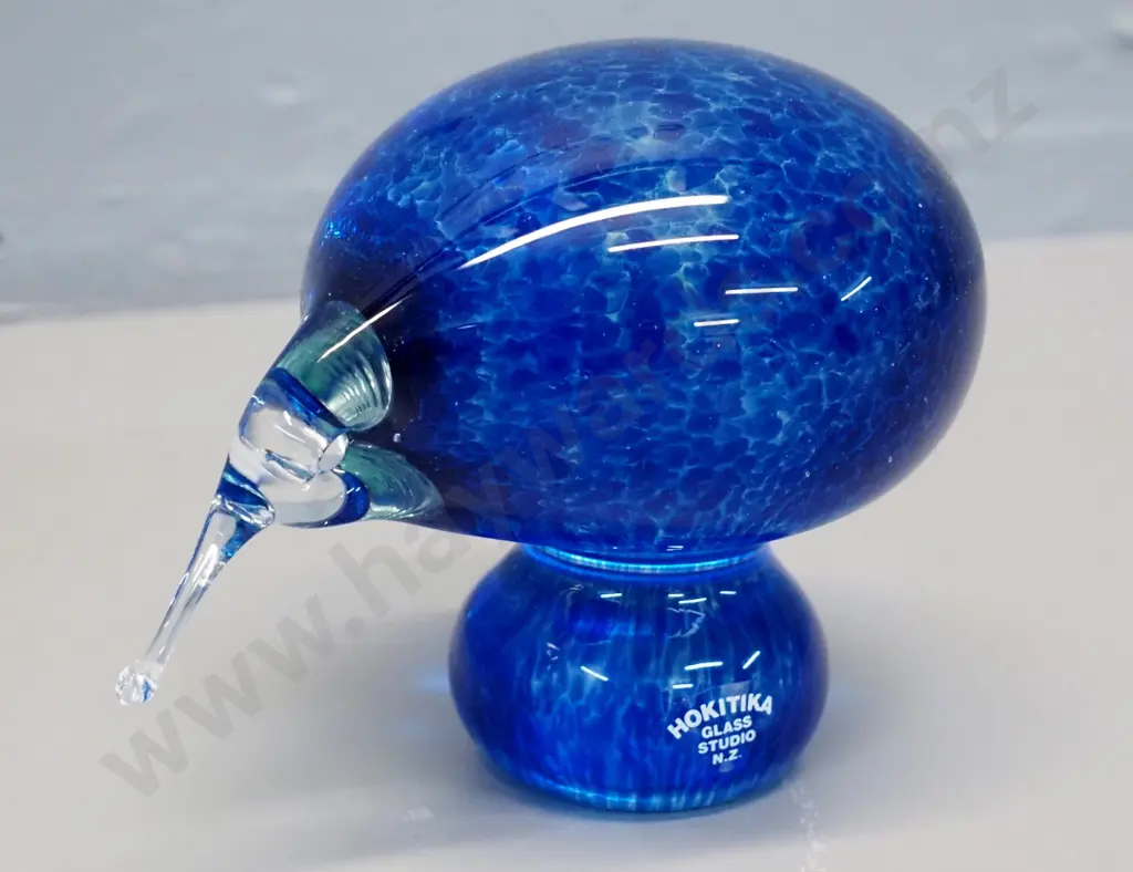 Hokitika art glass kiwi - mottled blue and clear - H90 L130 Image 1++
