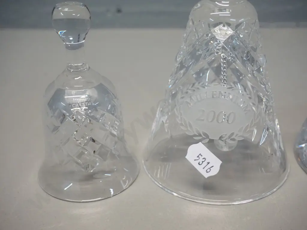 3 pieces of crystal - Waterford etched paperweight, Edinburgh bell and one other bell H-120 Image 1++