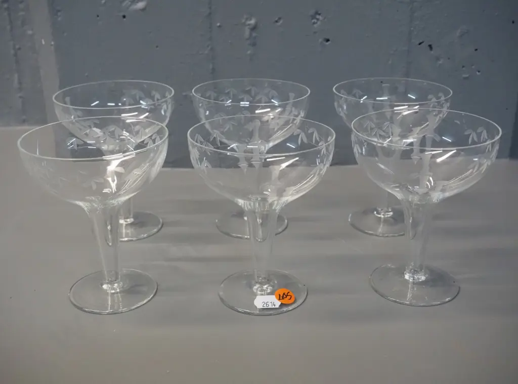 set of 6 hollow stem champagne floats with etched bamboo motifs Image 1++