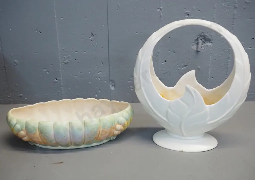 2 Beswick vases - white moon vase, small chip to base H210 and mottled-colours trough L290 Image 1++