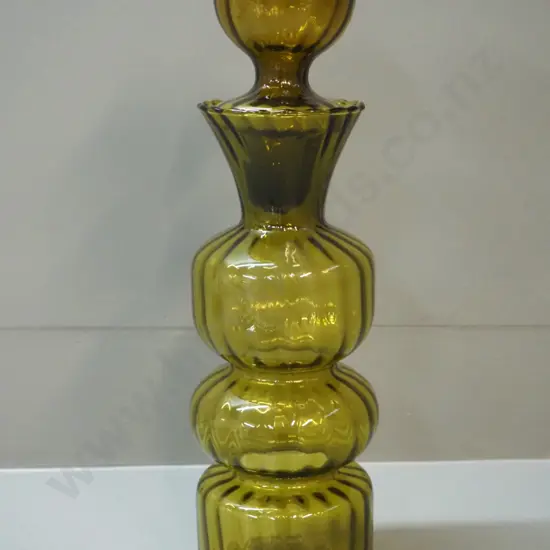 ridged green glass stoppered bottle H-370